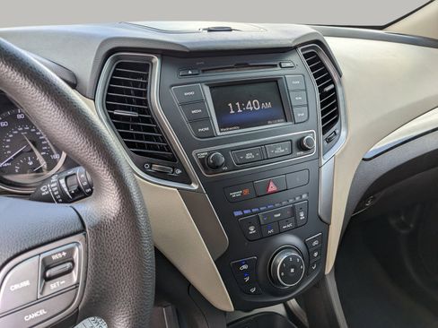 Used 2017 Hyundai Santa Fe Sport FWD image 22