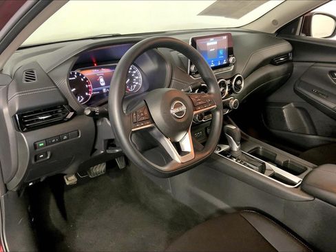 Used 2024 Nissan Sentra SV FWD image 14