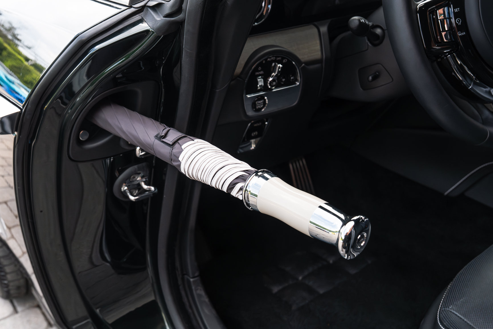 Certified 2024 Rolls-Royce Spectre w/ Spectre Launch Package AWD/4WD image 36