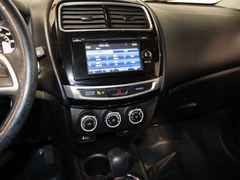Used 2015 Mitsubishi Outlander Sport SE image 36