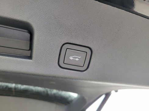 Used 2024 GMC Acadia Elevation w/ Luxury Package image 8