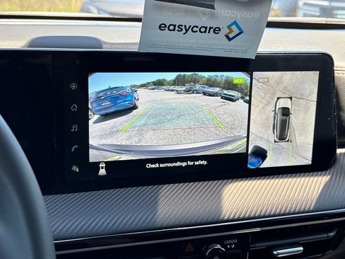 New 2025 Nissan Kicks SR w/ Interior Electronics Package FWD image 23