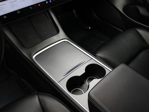 Used 2021 Tesla Model 3 Performance image 20