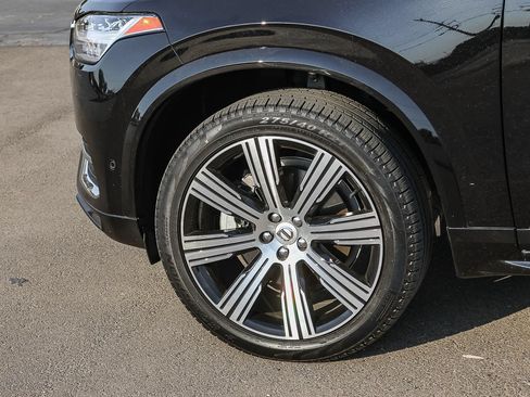 Used 2023 Volvo XC90 B6 Ultimate w/ Protection Package Premier AWD/4WD image 10