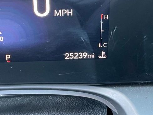 Used 2024 Buick Encore GX Preferred image 18