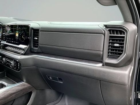 Used 2024 Chevrolet Silverado 1500 LTZ w/ LTZ Premium Package AWD/4WD image 27