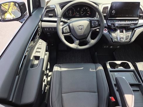 Certified 2026 Honda Odyssey Elite image 33