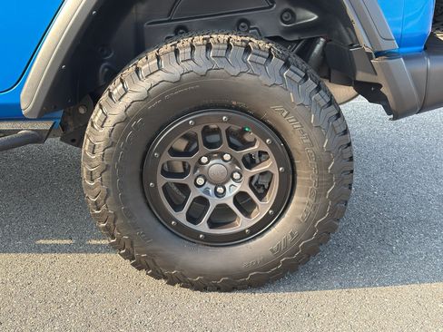 Used 2023 Jeep Wrangler Unlimited Sport AWD/4WD image 34