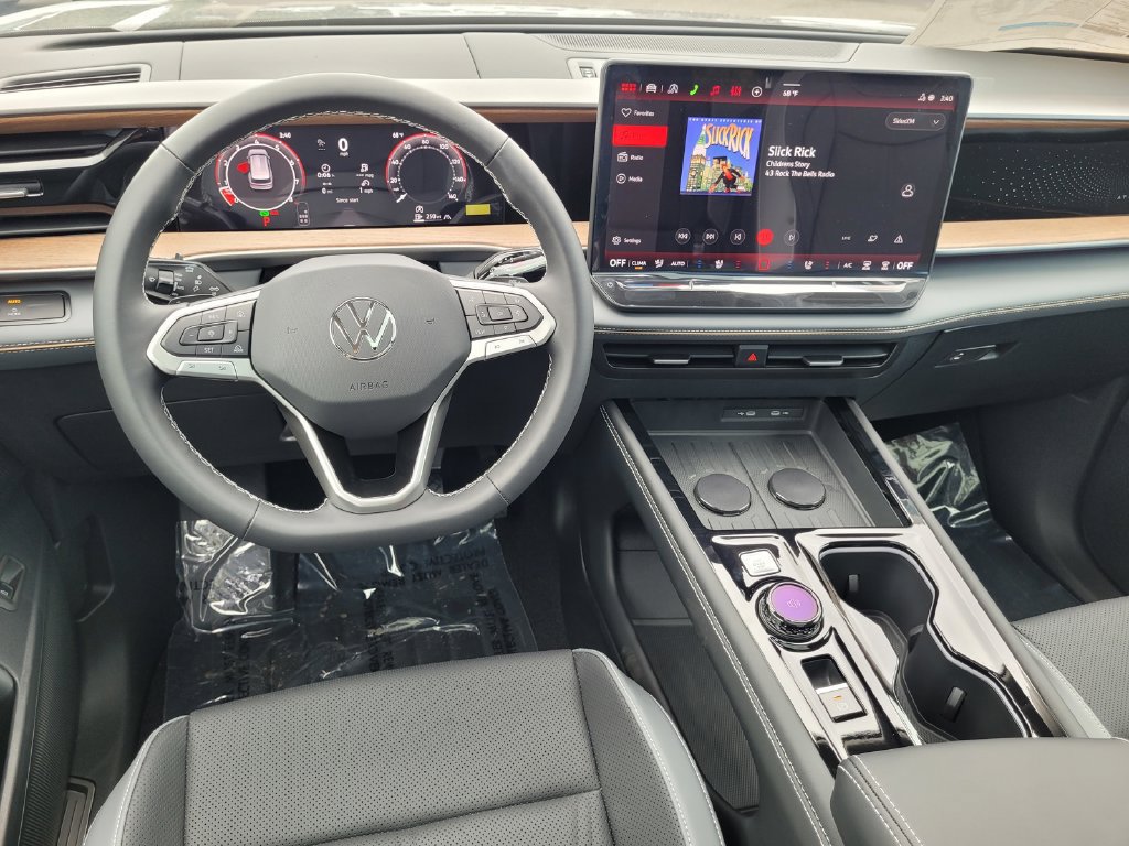 New 2027 Volkswagen Atlas SE FWD image 19