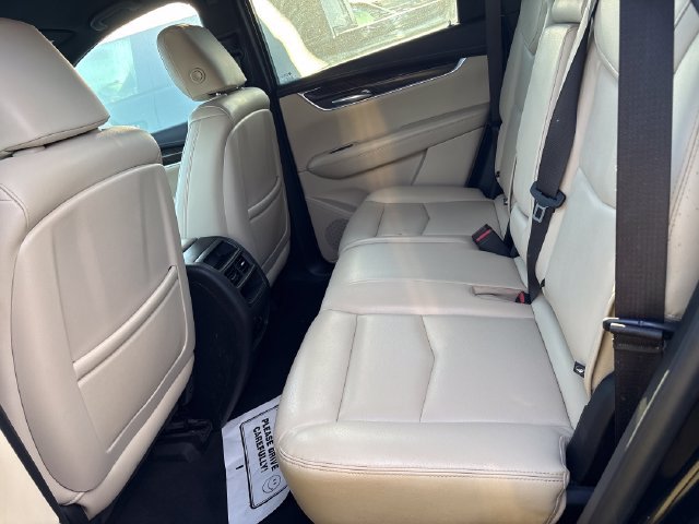 Used 2019 Cadillac XT5 AWD image 9