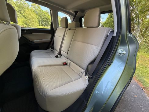 Used 2015 Subaru Forester 2.5i Premium w/ All-Weather Package AWD/4WD image 22