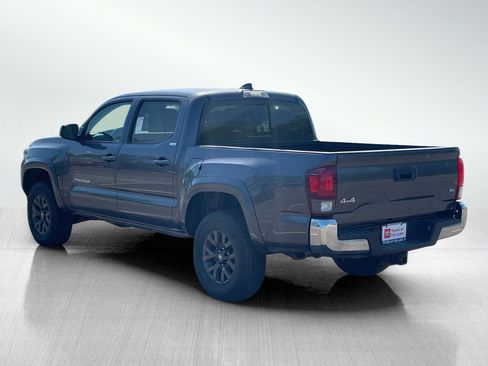 Used 2023 Toyota Tacoma SR5 AWD/4WD image 5