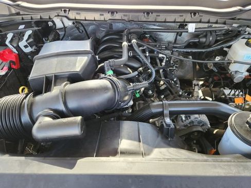Used 2025 Ford F250 Lariat w/ FX4 Off-Road Package image 26