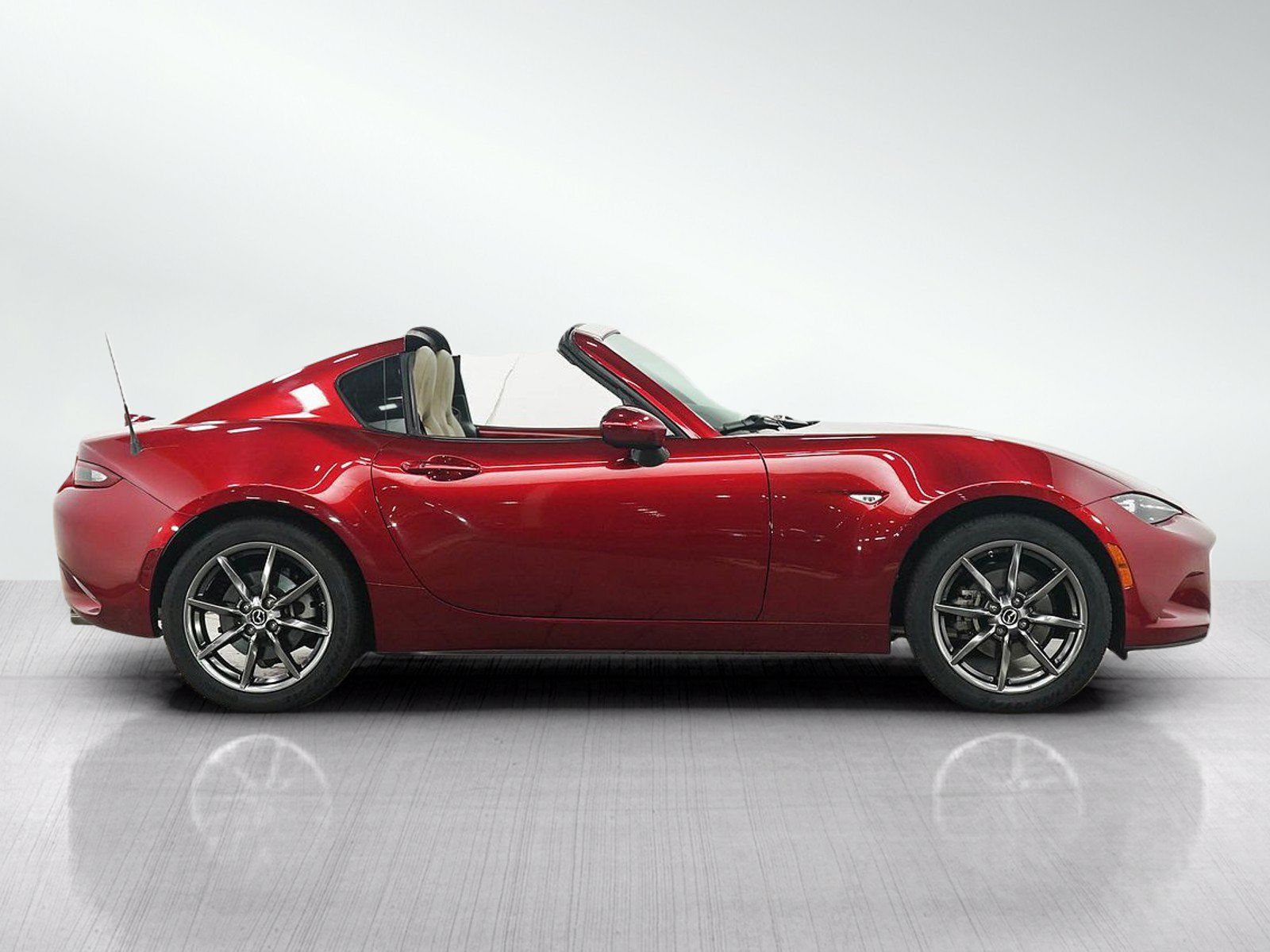 Used 2020 MAZDA MX-5 Miata RF Grand Touring RWD image 7