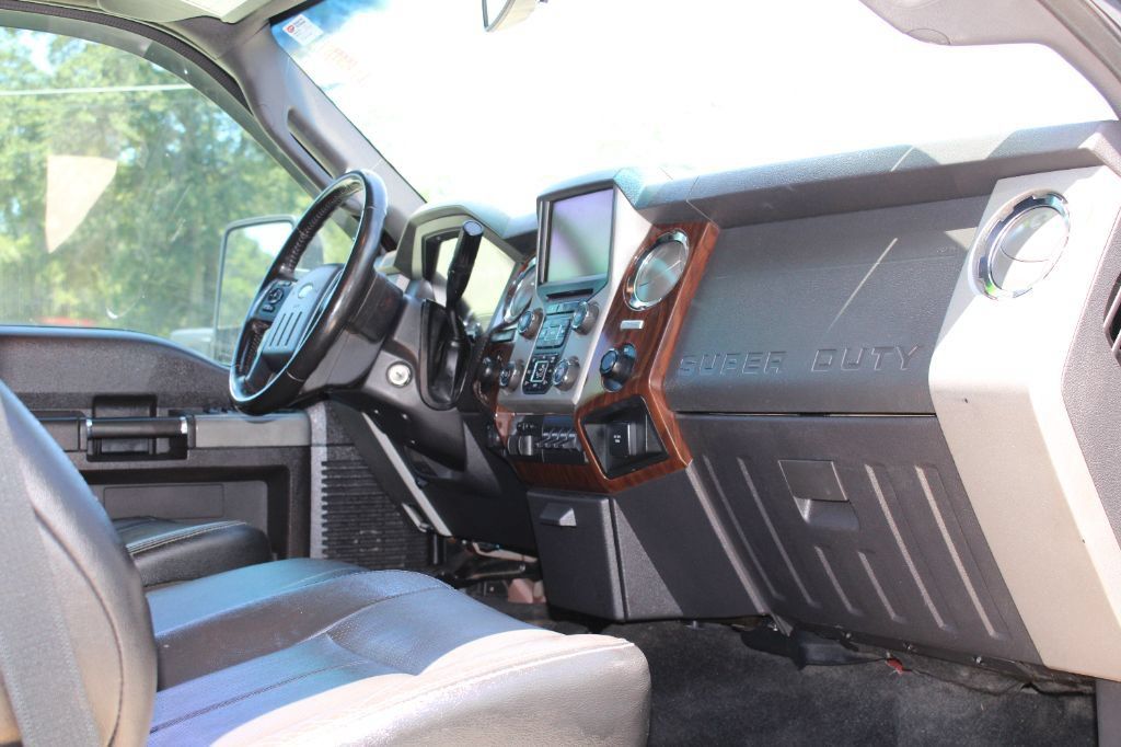 Used 2016 Ford F350 Lariat w/ Lariat Interior Package AWD/4WD image 15