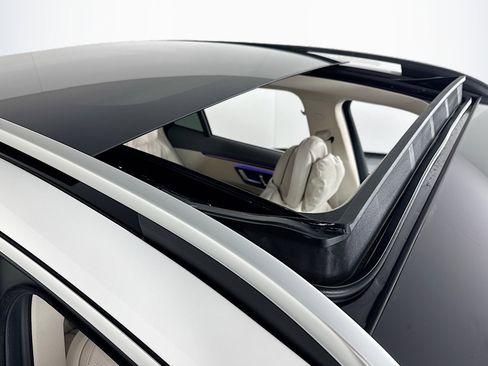 New 2026 Mercedes-Benz EQS 400 4MATIC SUV image 21