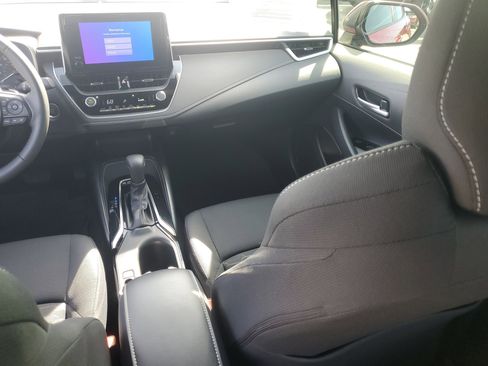 Used 2025 Toyota Corolla SE FWD image 17