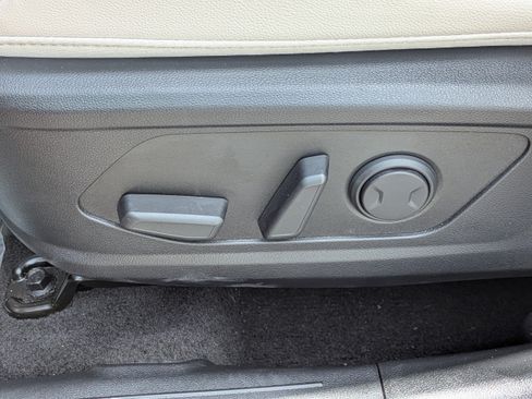 Used 2025 Hyundai Tucson SEL FWD image 19
