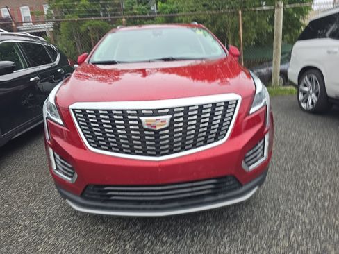 Used 2023 Cadillac XT5 Premium Luxury FWD image 3