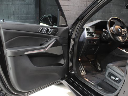 Used 2023 BMW X5 M50i w/ Climate Comfort Package image 26