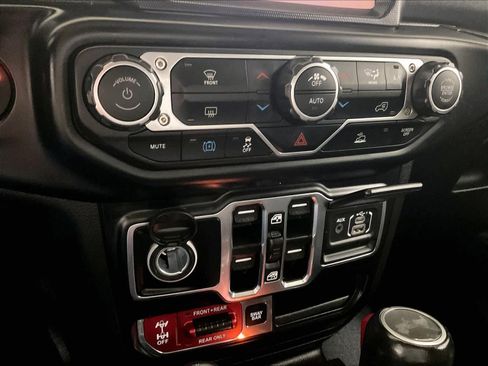 Used 2023 Jeep Wrangler Unlimited Rubicon 4xe image 25