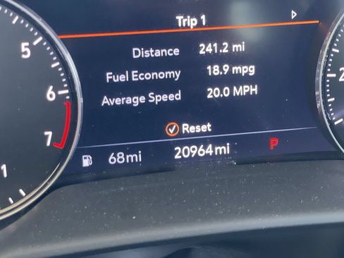 Used 2022 Buick Envision Avenir w/ Technology Package II AWD/4WD image 12