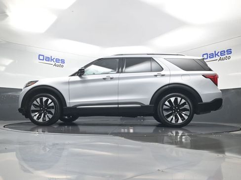 Used 2025 Ford Explorer Platinum w/ LUX Leather Package AWD/4WD image 47
