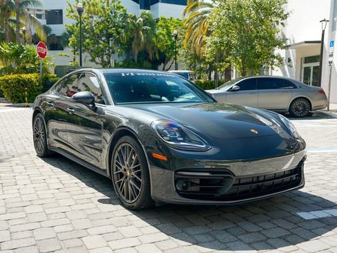 Used 2023 Porsche Panamera 4 Platinum Edition AWD/4WD image 38