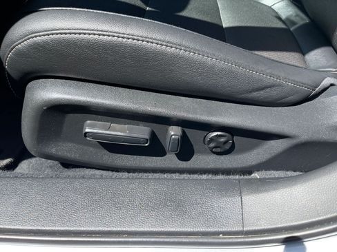 Used 2019 Honda Accord Sport image 17