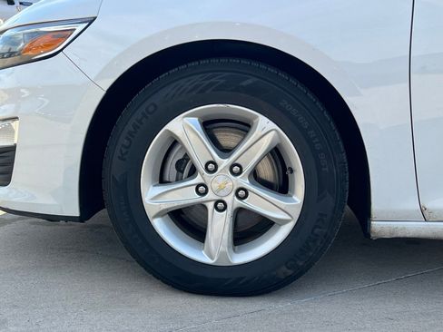 Used 2023 Chevrolet Malibu LT w/ Driver Confidence Package image 8