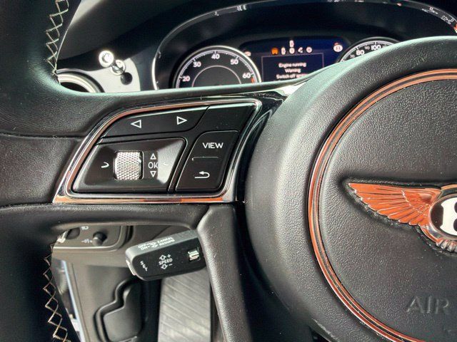 Used 2018 Bentley Bentayga AWD/4WD image 12