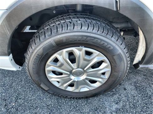 Used 2024 Ford Transit 350 XLT image 10