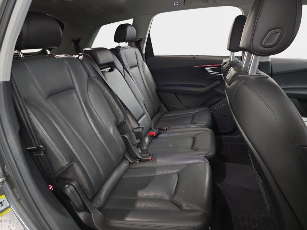 Used 2019 Audi Q7 3.0T Prestige AWD/4WD image 13