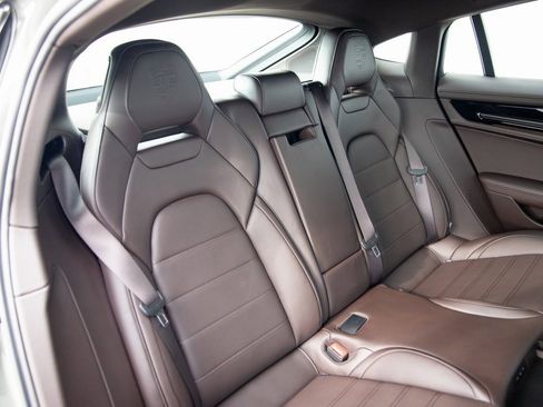 New 2026 Porsche Panamera 4 image 25