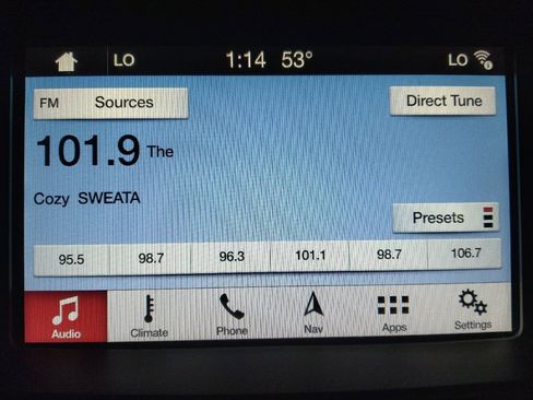 Used 2018 Ford Explorer XLT w/ Equipment Group 202A AWD/4WD image 25