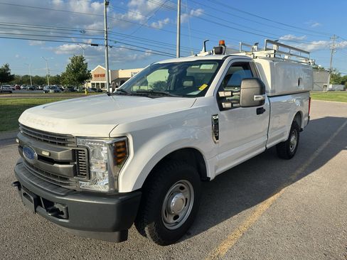 Used 2019 Ford F250 XL w/ Power Equipment Group RWD image 8