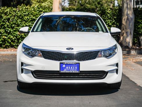 Used 2018 Kia Optima LX FWD image 4