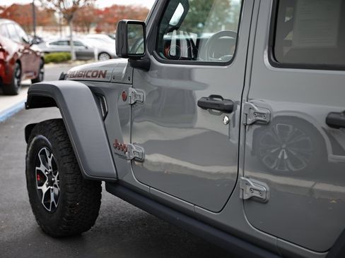 Used 2021 Jeep Wrangler Unlimited Rubicon w/ Dual Top Group image 11