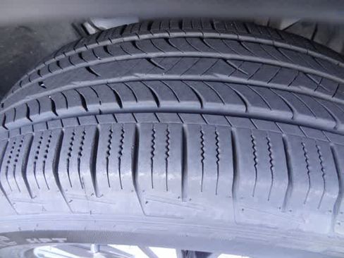 Used 2023 Nissan Rogue SV image 27