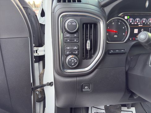 Used 2022 Chevrolet Silverado 3500 High Country w/ Z71 Off-Road Package image 12