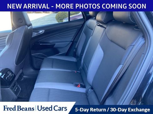 Used 2023 Volkswagen ID.4 Pro S Plus image 10