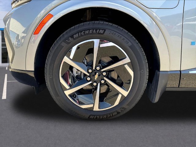 Certified 2024 Chevrolet Equinox EV LT w/ LPO, Active Package FWD image 35