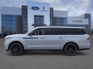New 2025 Lincoln Navigator L Reserve w/ Jet Appearance Package video 3