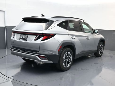 Certified 2025 Hyundai Tucson SEL FWD image 3