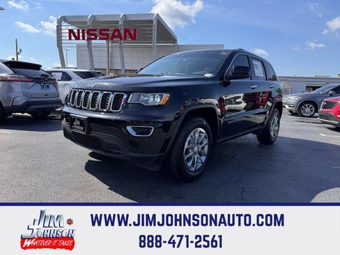 Used 2021 Jeep Grand Cherokee Laredo AWD/4WD image 1