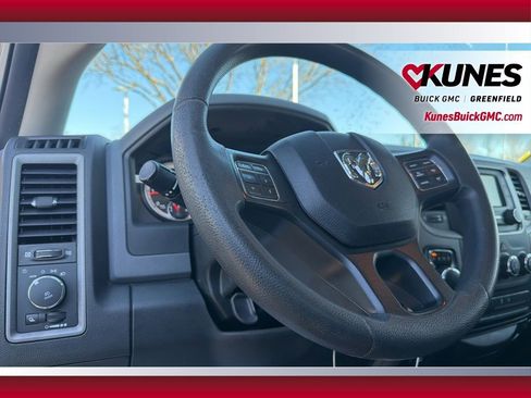 Used 2018 RAM 1500 Express image 15