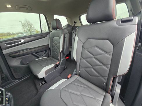 New 2026 Volkswagen Atlas Peak Edition image 22