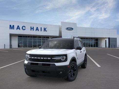 New 2026 Ford Bronco Sport Outer Banks w/ Outer Banks Tech Package+ AWD/4WD image 2