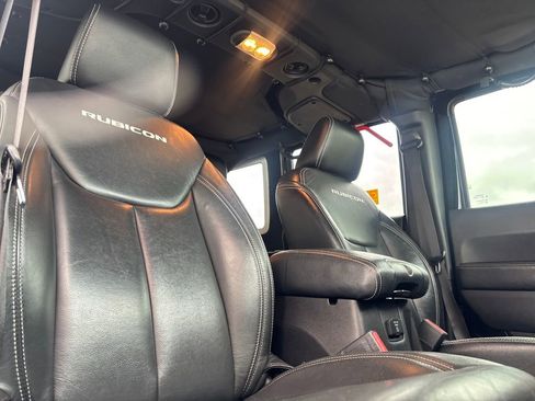 Used 2016 Jeep Wrangler Unlimited Rubicon image 20