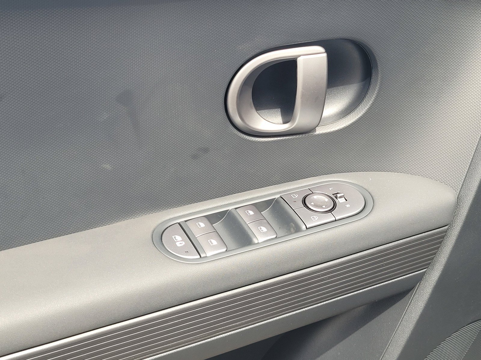 New 2026 Hyundai Ioniq 5 SEL RWD image 13